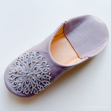 Charger l&#39;image dans la galerie, Beads Babouche Lavender// dear Morocco original leather slippers
