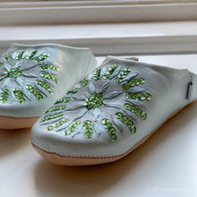 Cargar imagen en el visor de la galería, Babouche Spangle Pale Blue x green  // dear Morocco original leather slipper
