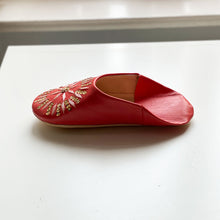 Cargar imagen en el visor de la galería, Babouche Spangle Rose// dear Morocco original leather slippers
