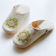 Cargar imagen en el visor de la galería, Babouche Stella Shirakaba// dear Morocco original leather slippers
