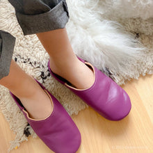 Load image into Gallery viewer, Simple Babouche Tango// dear Morocco original leather slippers
